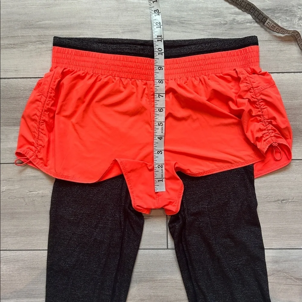 Athleta Go Getter Knicker Shorts Over Capri 964561 coral gray size medium